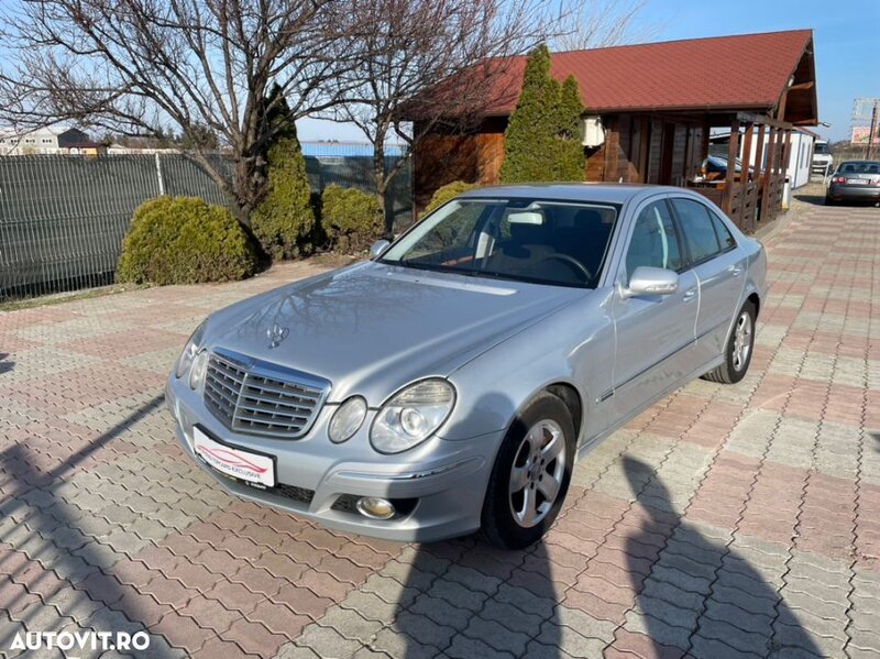 Mercedes-Benz E 220