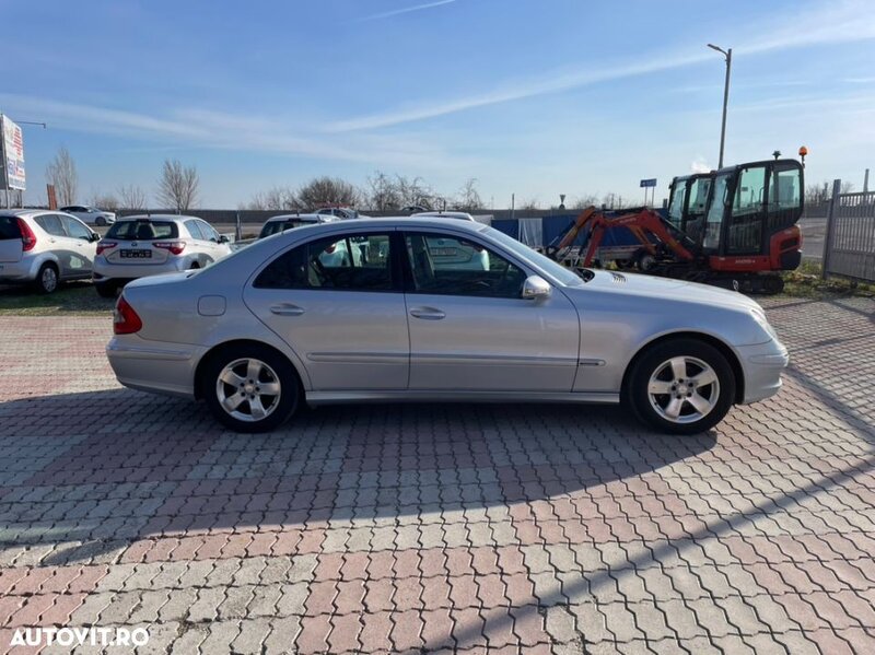 Mercedes-Benz E 220